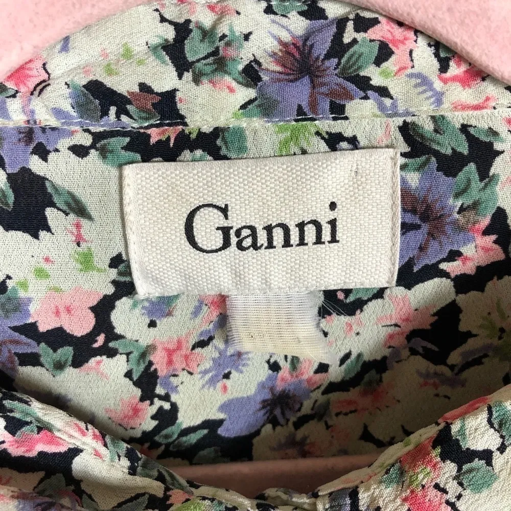 Ganni floral‎ button up top - Image 4