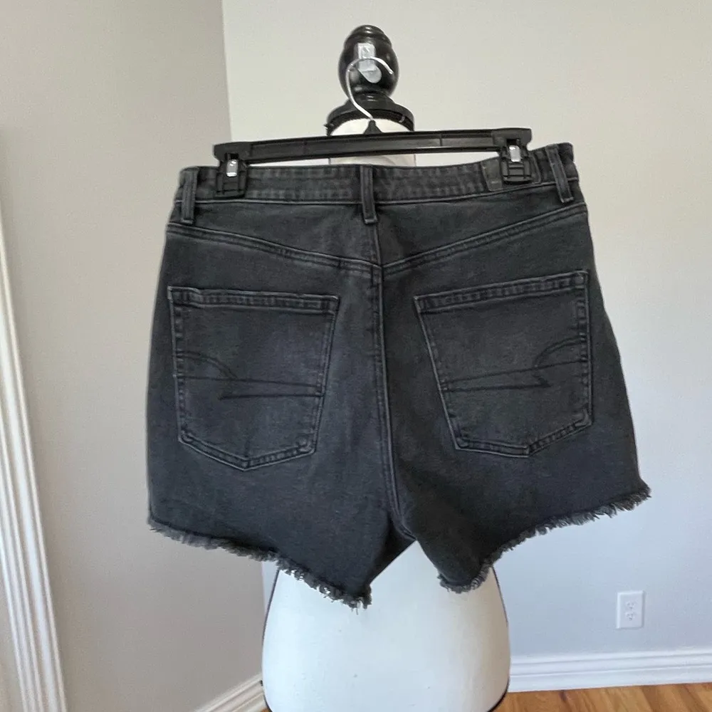 American Eagle highest rise 90's boyfriend short festival concert summer stretch - Image 2