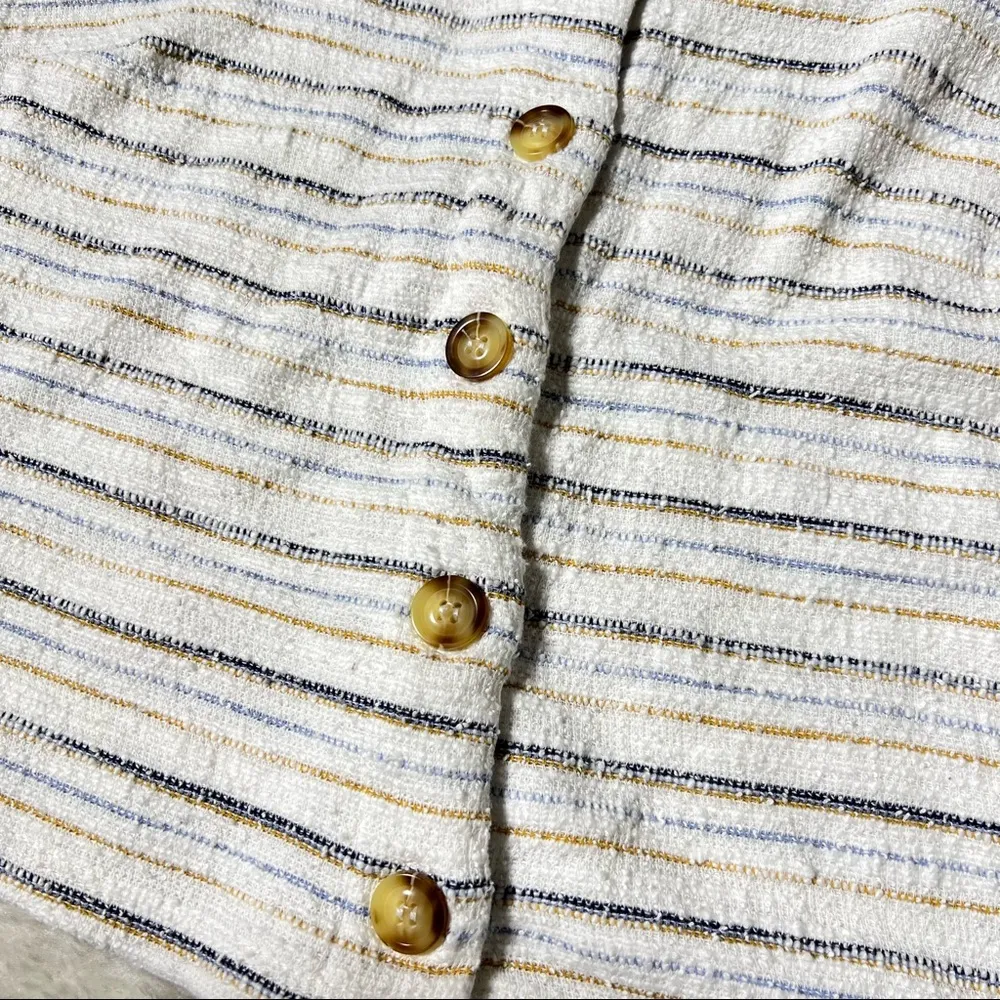 Rewind Juniors Stripe Button Cap Sleeve Crop Top - Image 4