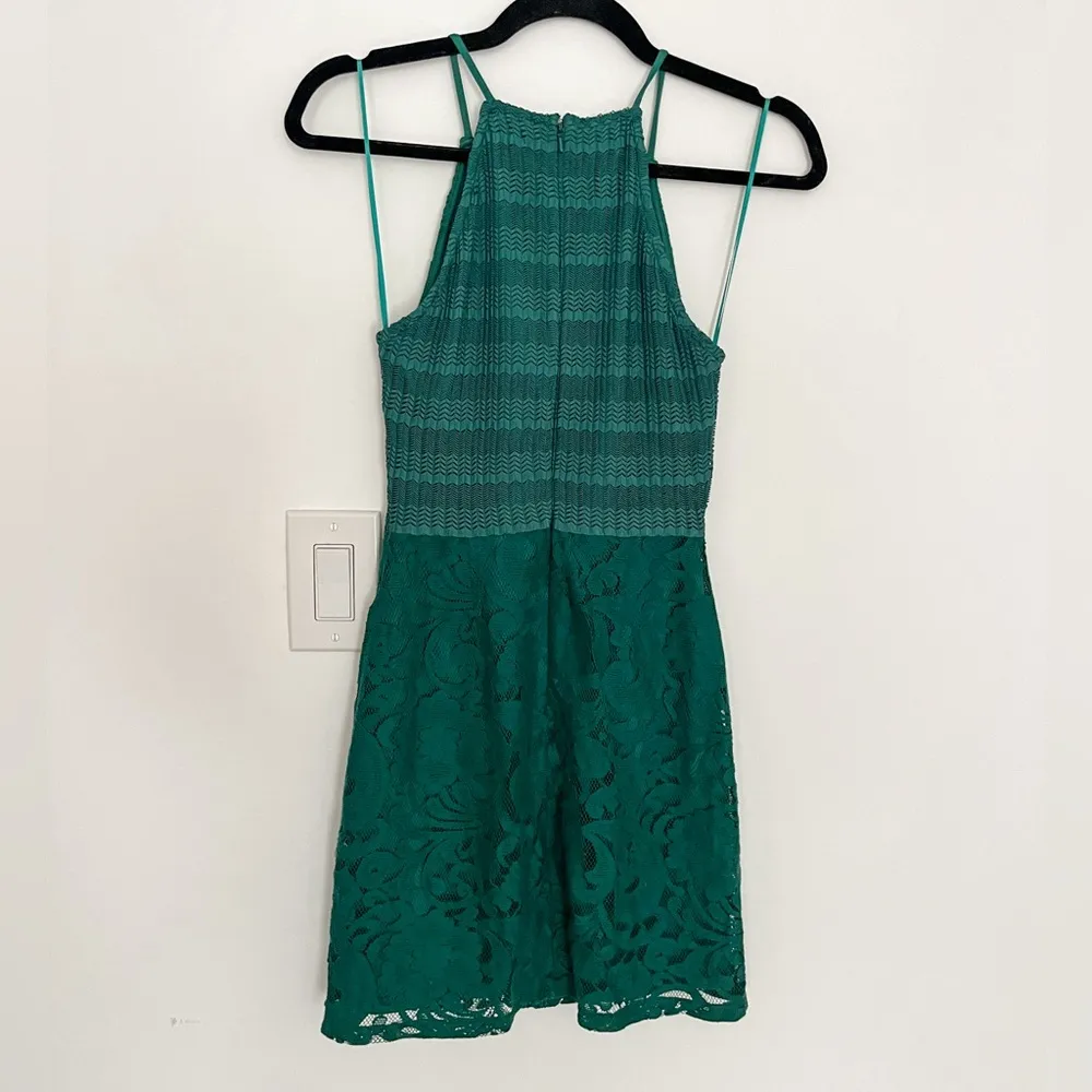Top shop high neck emerald green bodycon homecoming dress - Image 4