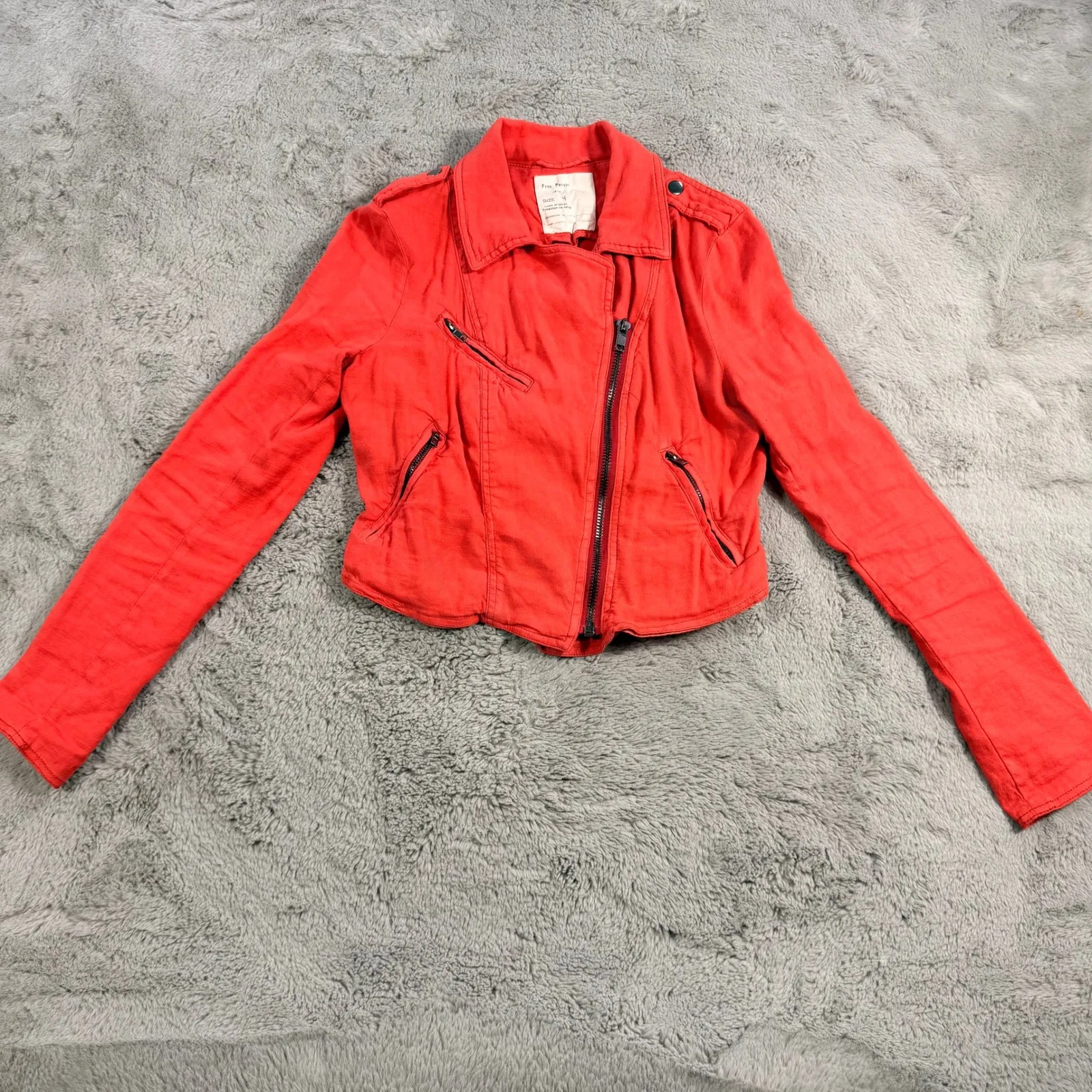 Free People Moto‎ Jacket Size 4 Red Linen Blend Asymmetrical Zip Cropped Y2K - Image 4