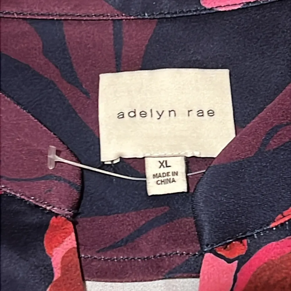 Adelyn Rae satin dress floral print, split long sleeve, size XL NWOT - Image 3