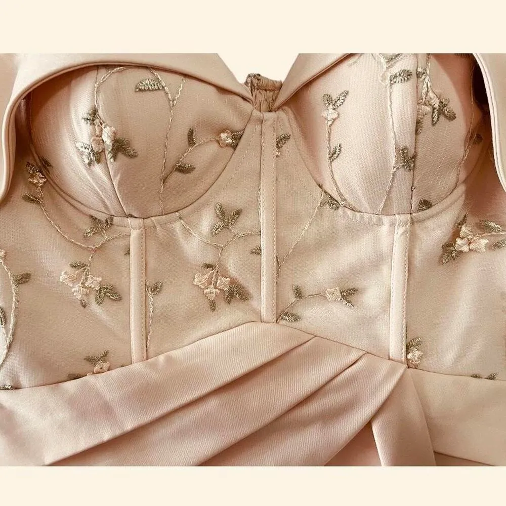 Lavish Alice. Off shoulder, pink blush jumpsuit w/corset top, A03, Sz 6, $75 - Image 3