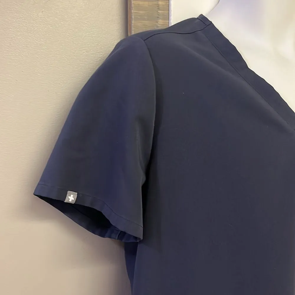 Technical Collection Short Sleeve Scrub V-Neck Shirt w/ Pocket- Medium - Image 5