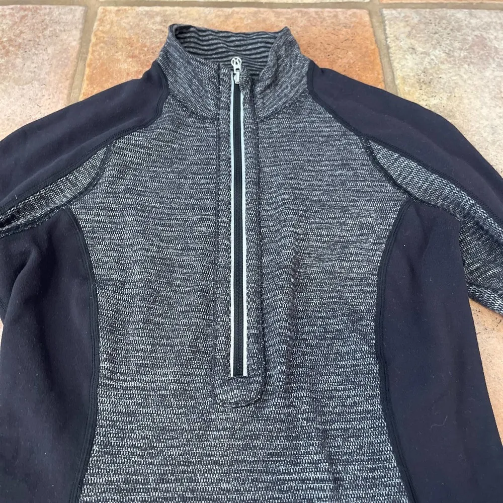 Lululemon Run: U-Turn Pullover Mini Check Pique Black Heathered Black size 2 - Image 3