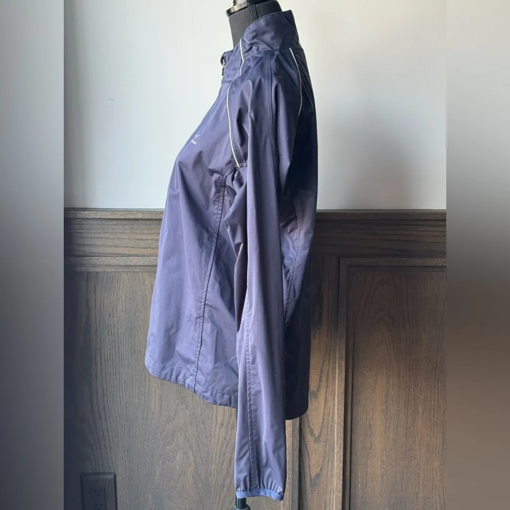 Mizuno women’s running jacket size small - Image 3
