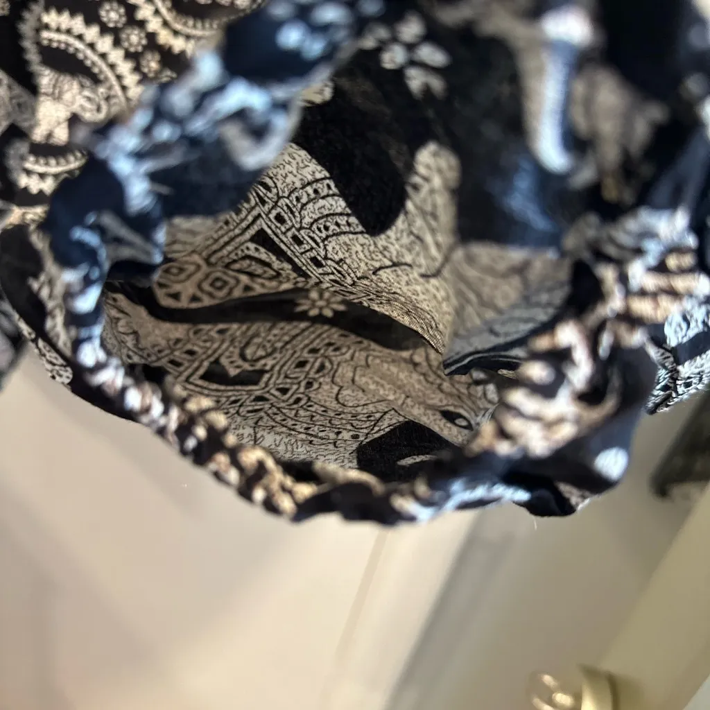 NWT Women’s Sz: M Elephant Harem Black White Elastic Waist Relax Fit Baggy Pants Size M - Image 11