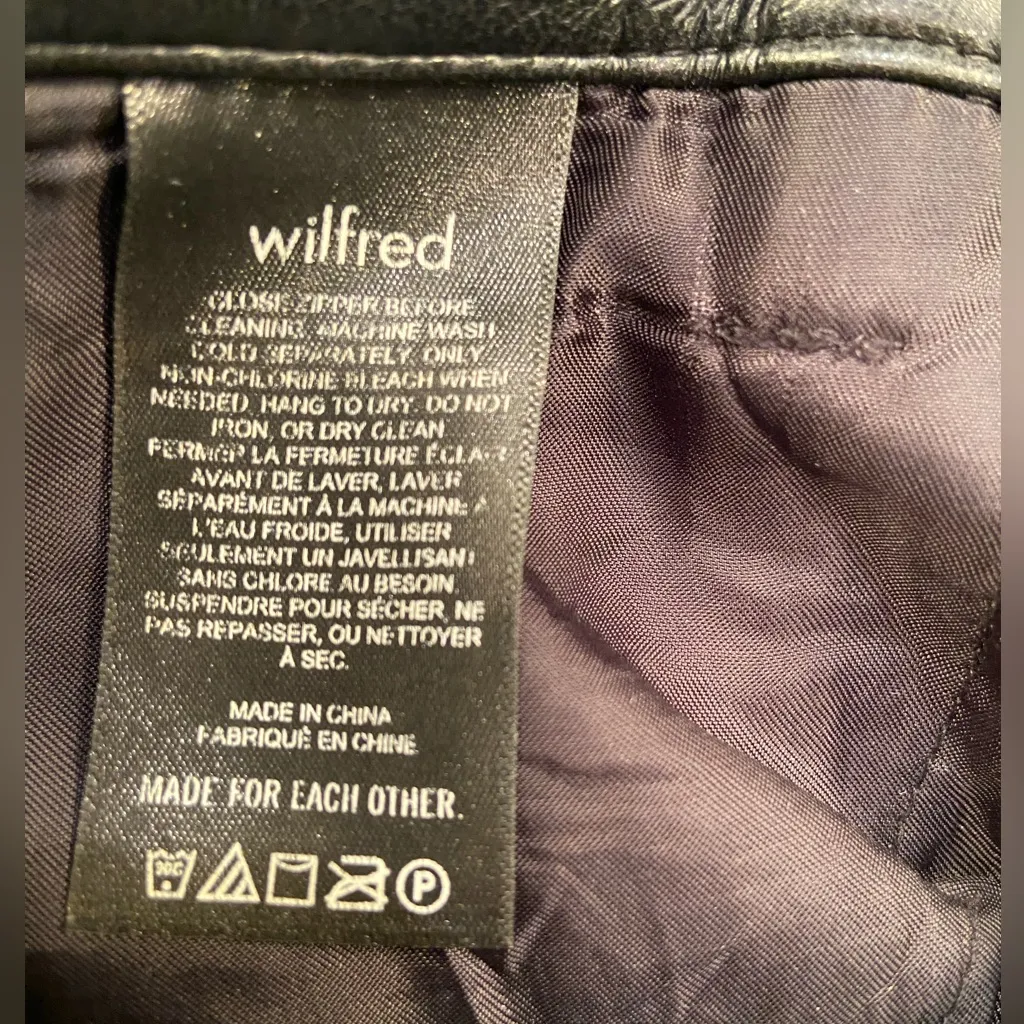 Aritzia, Wilfred Faux Leather Pants, Black, 5 pocket,‎ ankle, straight, Size 4 - Image 9