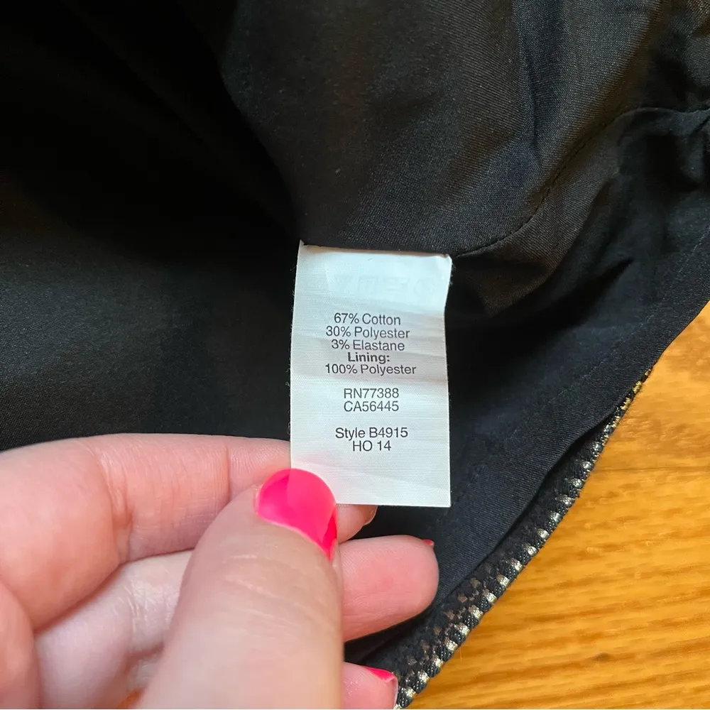 Madewell jacquard party ruffle mini skirt in metallic gold & black size medium - Image 6