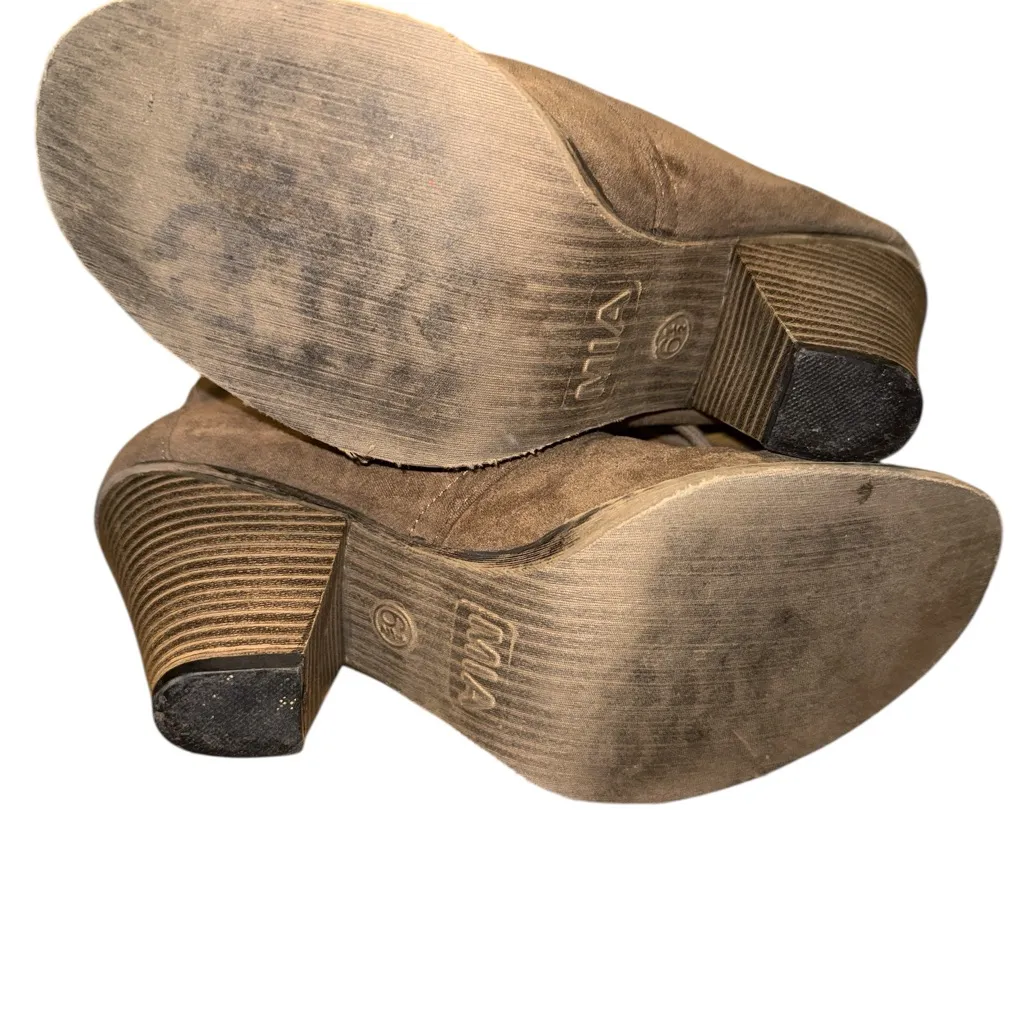 Mia Women's Shawna Western Brown Faux Suede Lace Up Cone Heel Ankle
Boots - Image 6