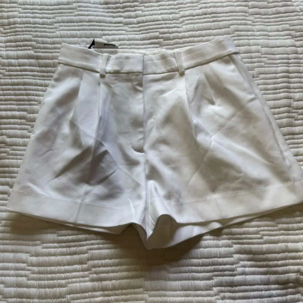 Babaton - Pleated Mini Short - Image 8