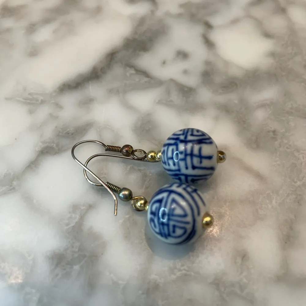Blue and white Chinese Porcelain earrings - Image 2
