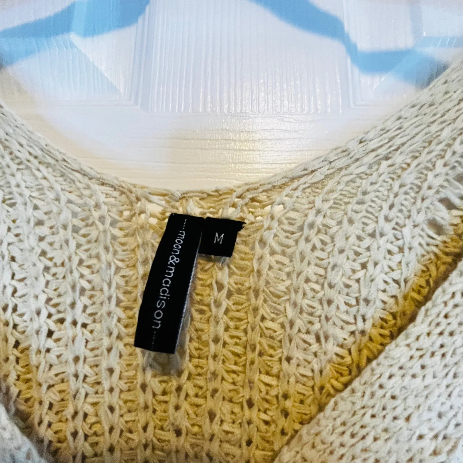 Moon and Madison Beige Knit Cropped Cardigan Button Up Sweater M CleanGirl Tan Size M - Image 5