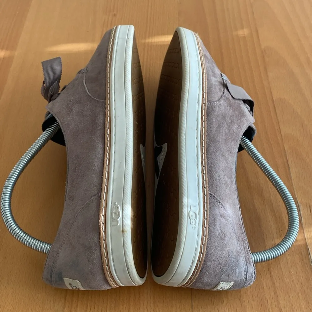 Women's Taupe Flats size 11 - Image 5