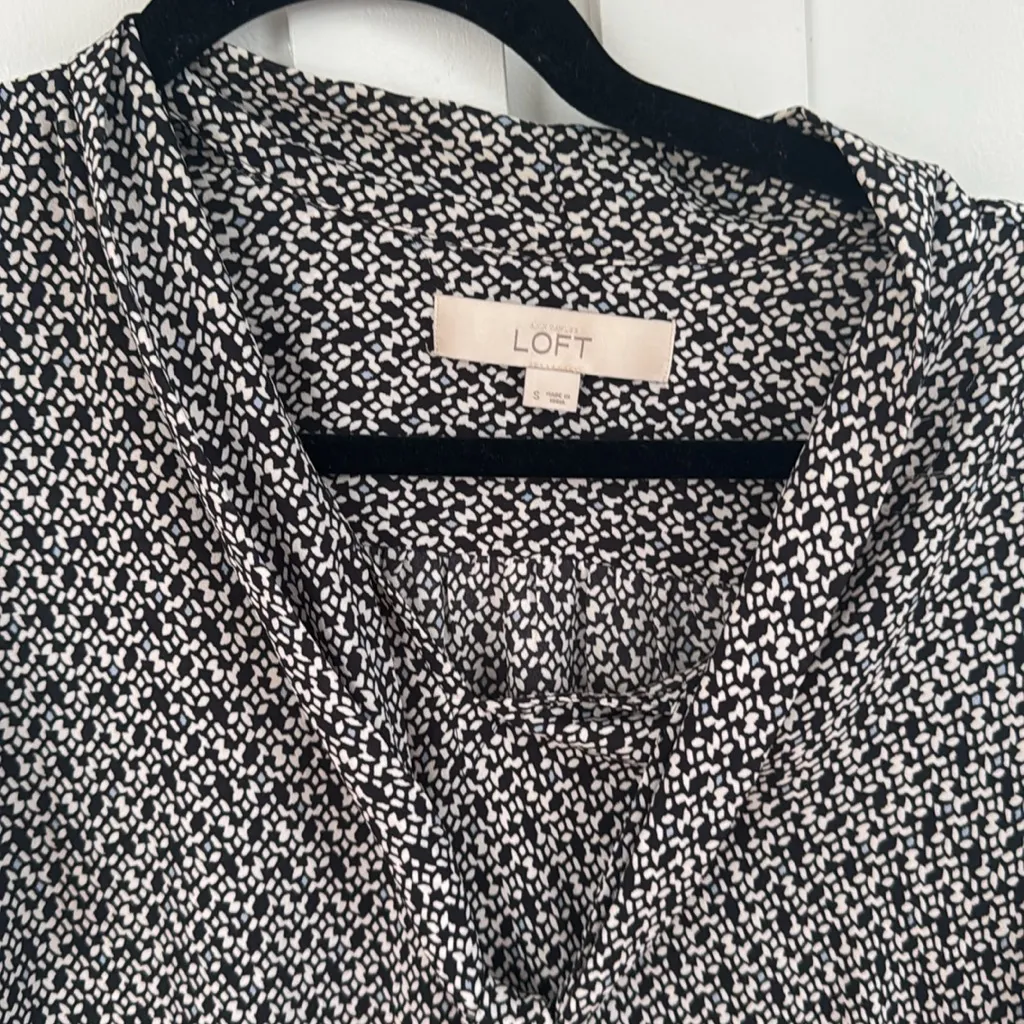 Ann Taylor Loft Flutter Sleeve Bow Tie Blouse - Image 3