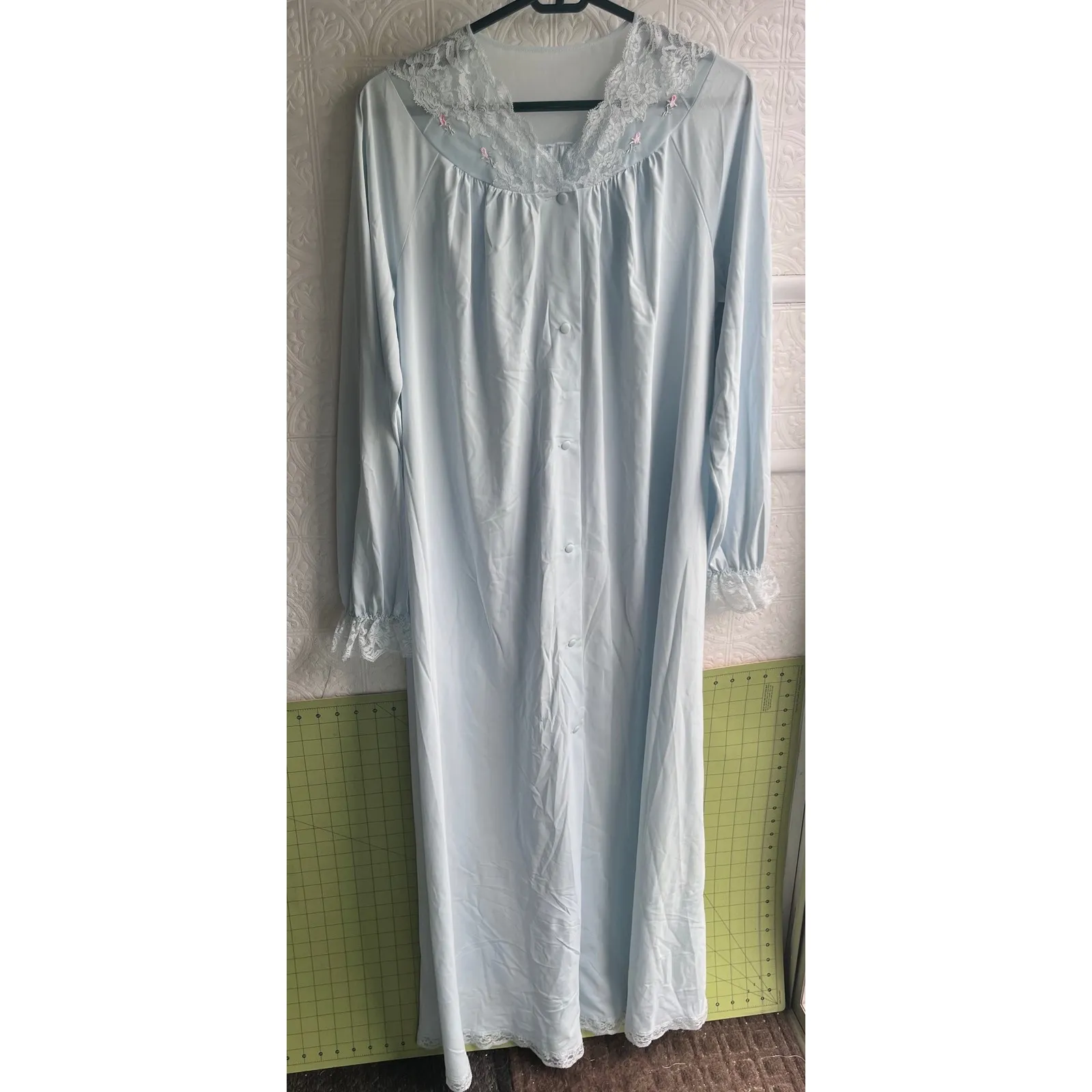 Vintage Shadowline Long Nightgown baby blue button front lace neck robe size M Size M - Image 2