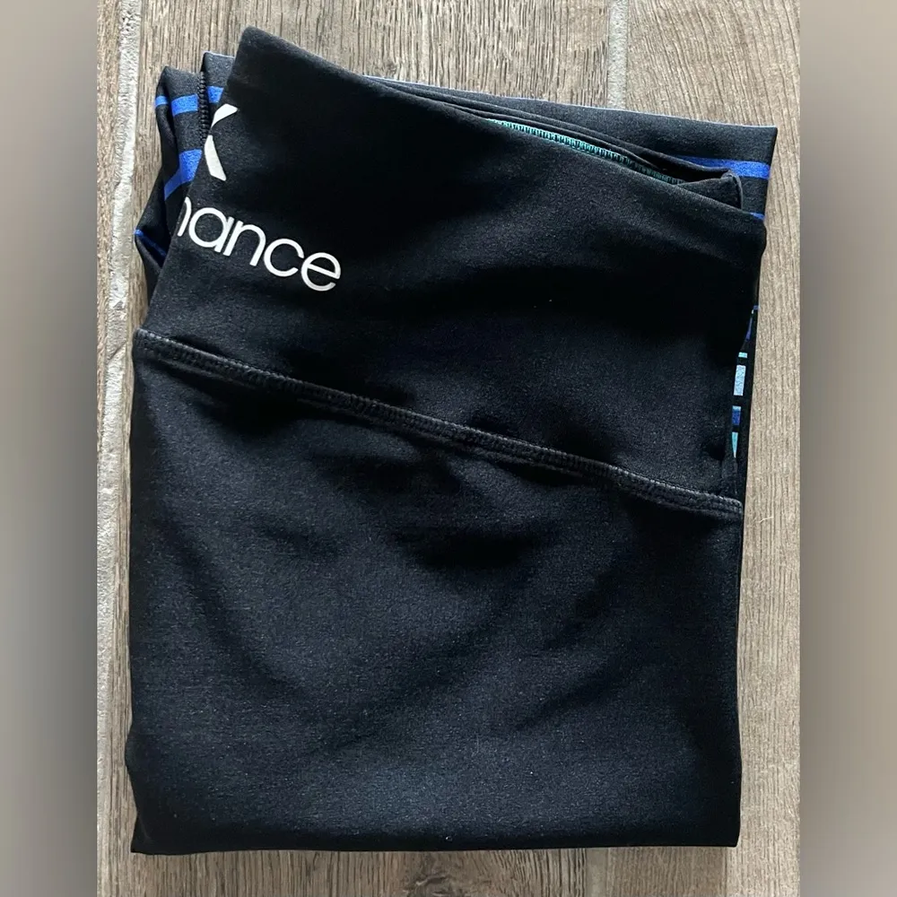 Performance Active Wear Leggings Size M - Image 10