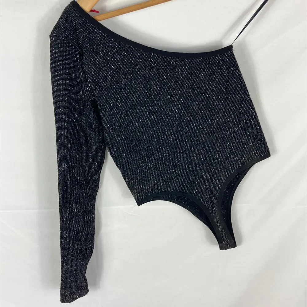 NWT BDG Sparkle One Shoulder Bodysuit Black Size Medium - Image 5