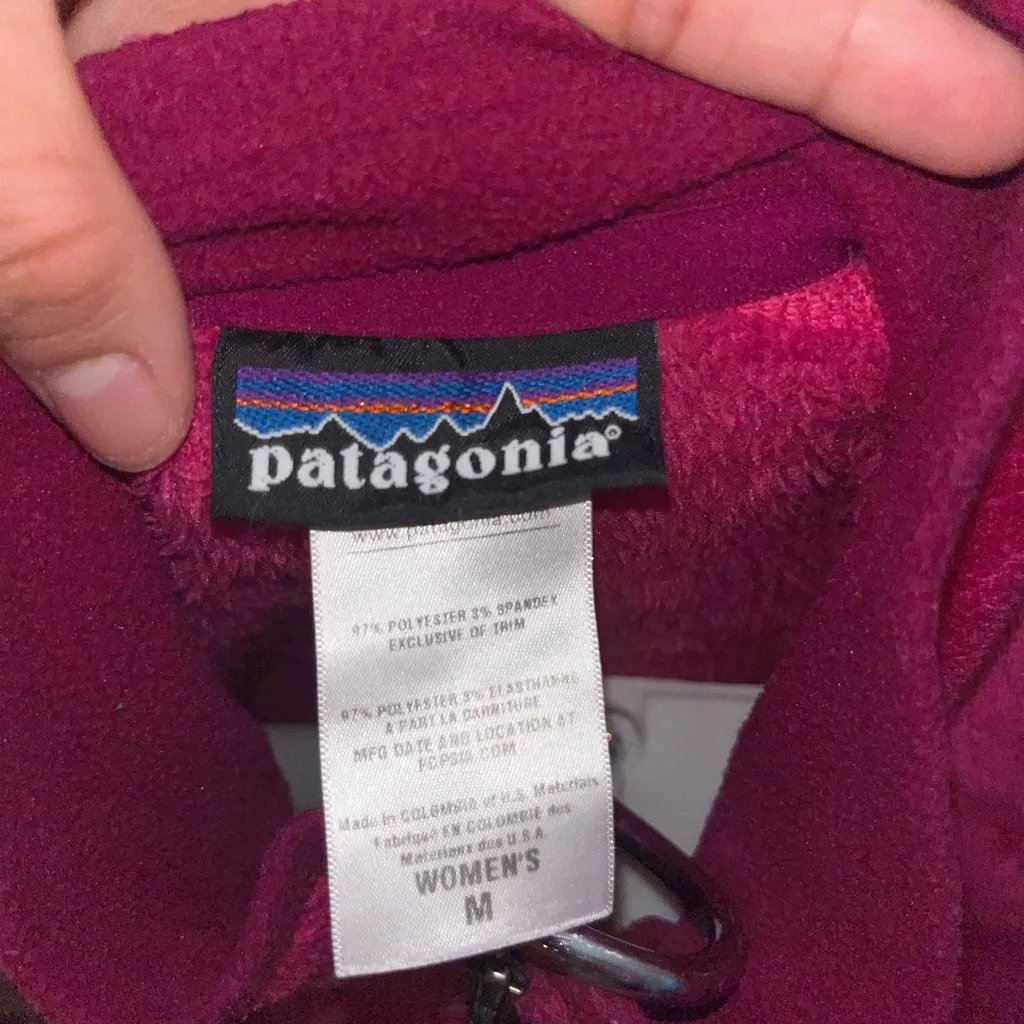 Patagonia Bright Pink Fleece Vest - Image 6