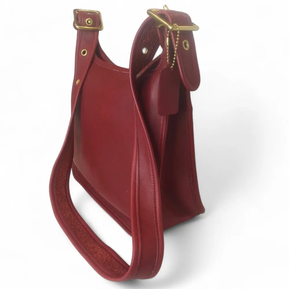 Vintage  Legacy Zip Red Glove-Tanned Leather Shoulder Bag 9966 COA - Image 6