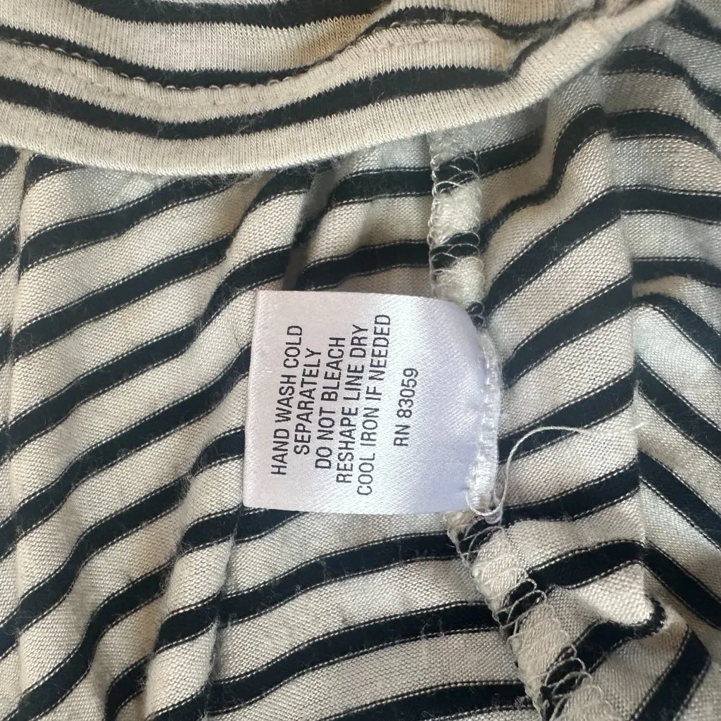 SUPPLY & DEMAND Size Medium Sleeveless Top with Shoulder Pads Stripes Black - Image 11