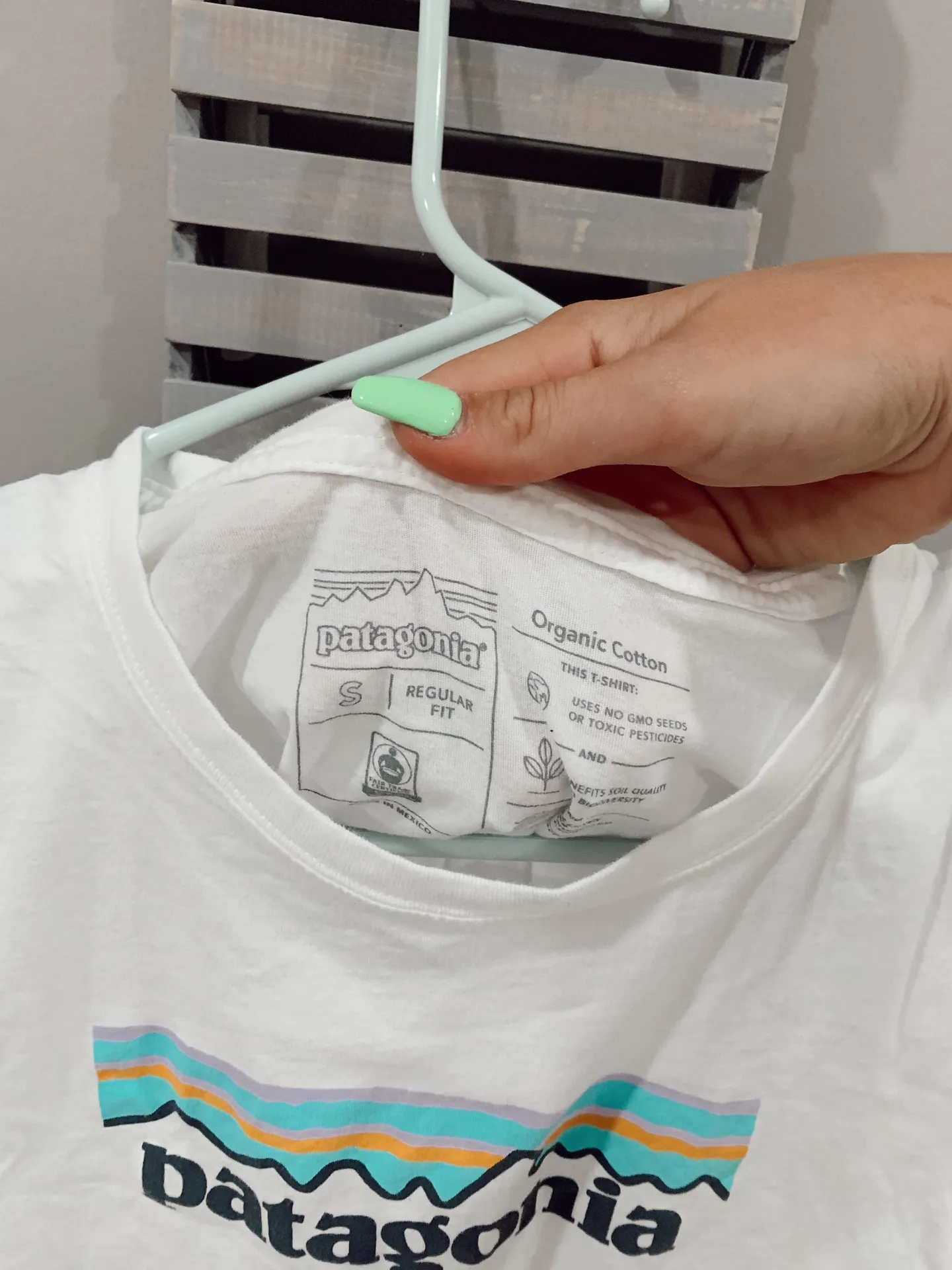 Patagonia white shirt - Image 2