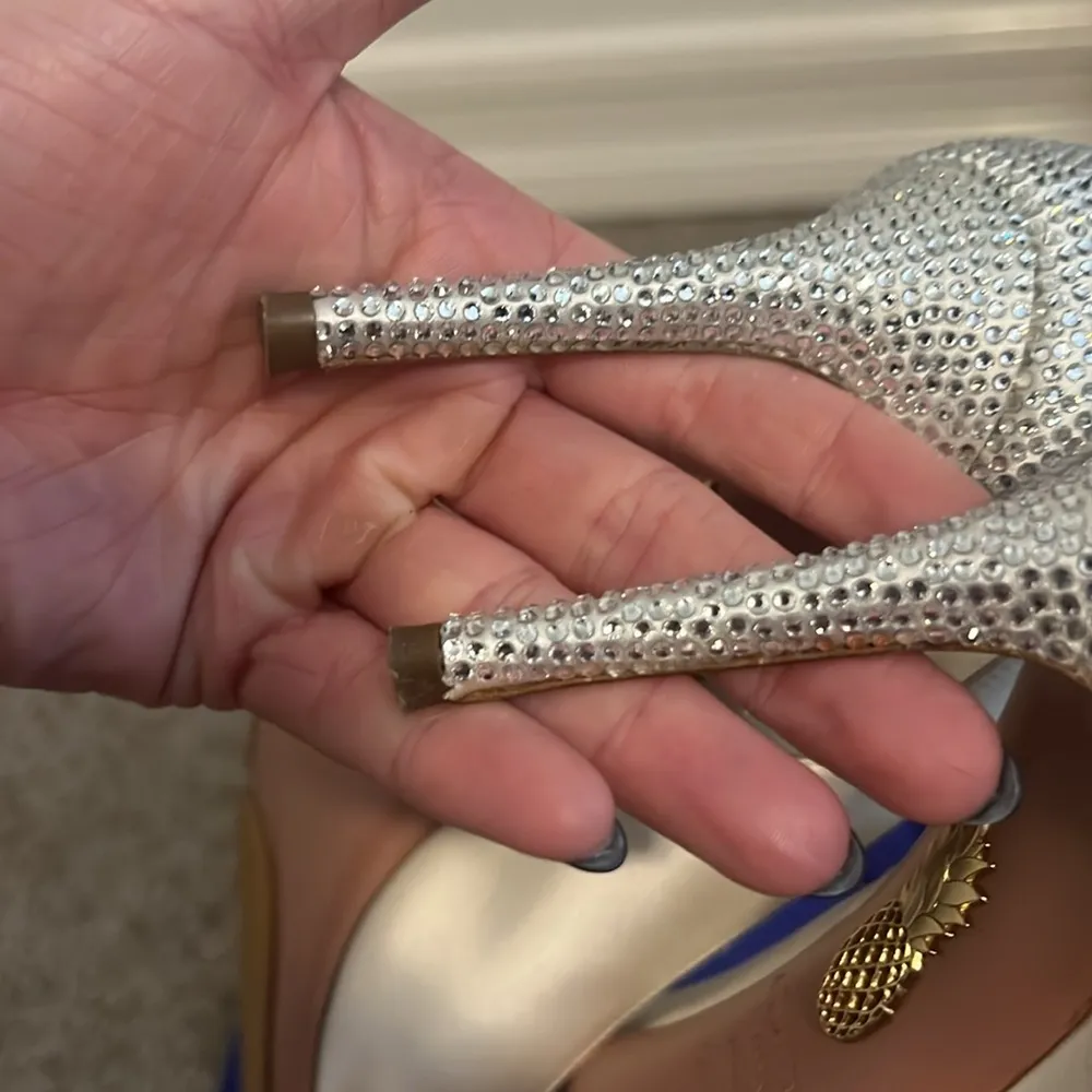 Aquazzura bow tie crystal pump 85 White Size 8 - Image 10