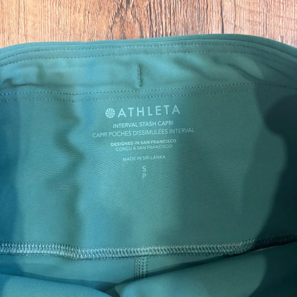 NWT ATHLETA Interval Stash Capri Workout Size Small - Green (SEE FLAW) Athletic - Image 5