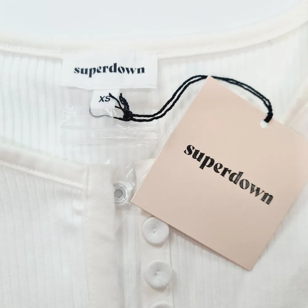 Superdown Jocelyn Button Tee in White XS - Image 5