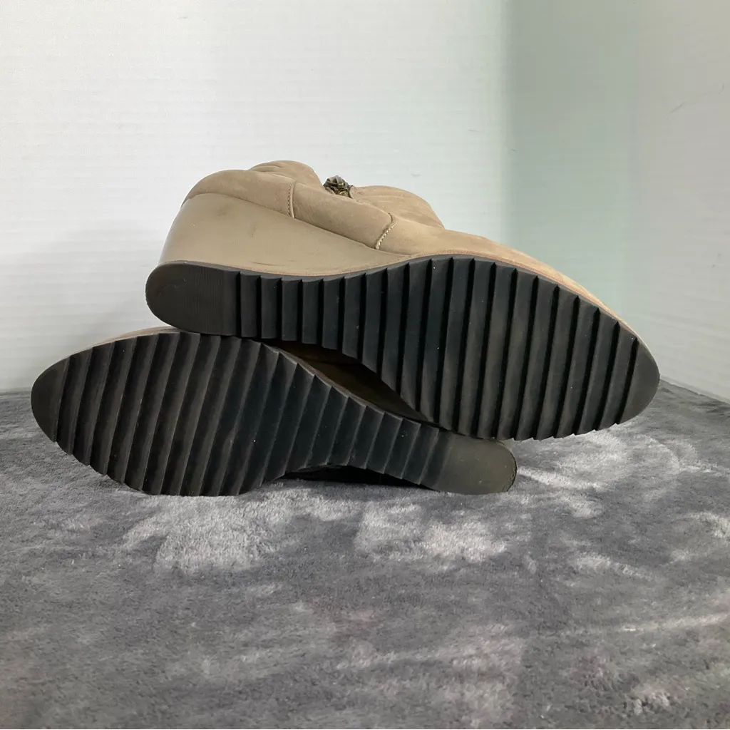 Biala Ashton Genuine Leather Ankle Height Wedge‎ Heel Booties Shoes Taupe 10.5 Tan - Image 9