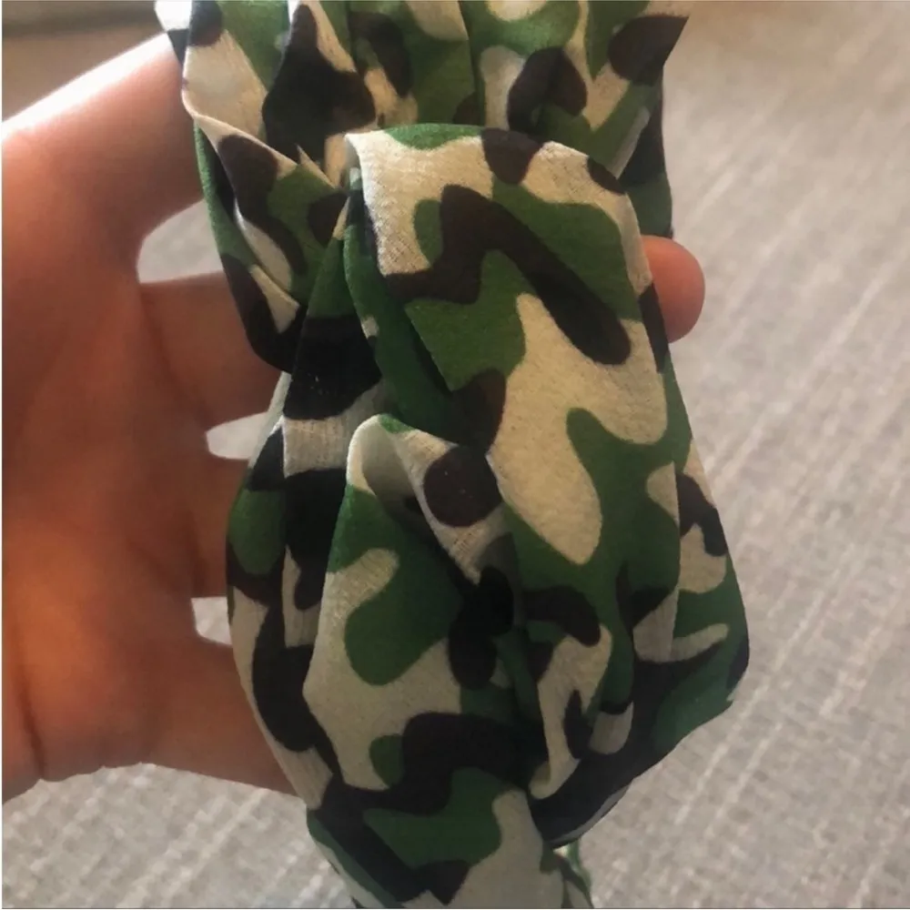 Urban Outfitters Set of 2 Headbands New Without Tags. - Image 3