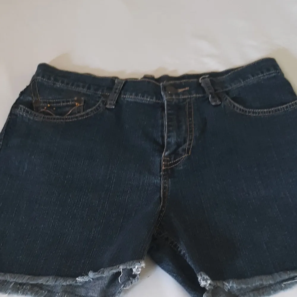 Vintage Zena Decorative Cut Off Jeans Shorts - Image 3