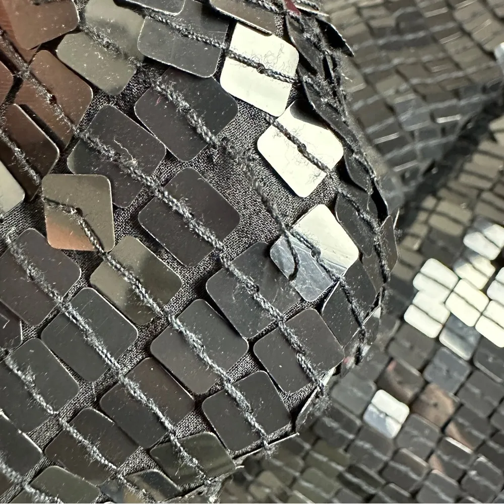 VINTAGE Identity by Lord & Taylor Black Silk Sequin Skirt Size 4 - Image 3