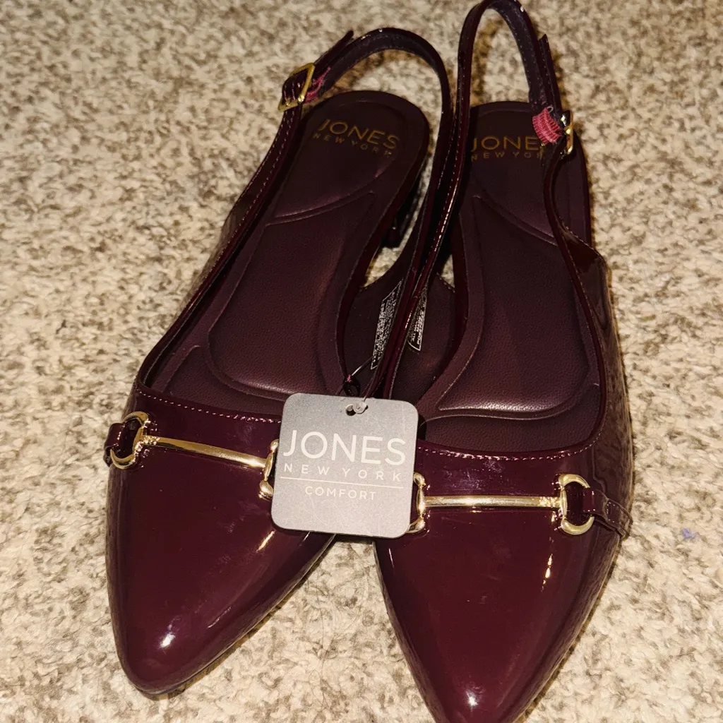 New Jones New York Rich Burgundy Shoes - Image 4