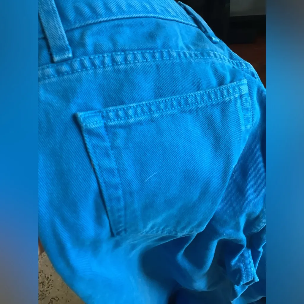 Modern relaxed fit GUESS jeans 💙💙 - Image 6