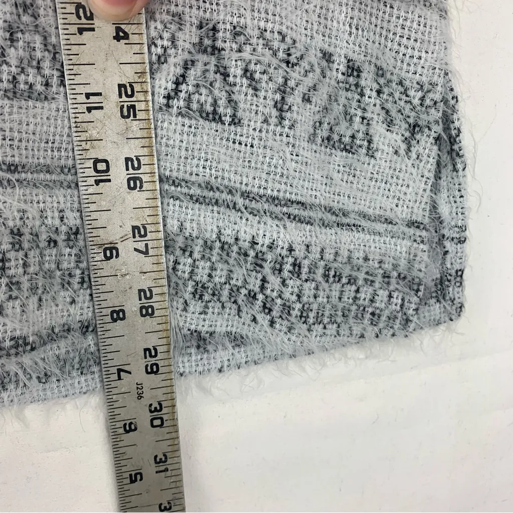 Ali Miles women's large fuzzy Gray Geometric cowl neck long sleeve Sweater - Image 9