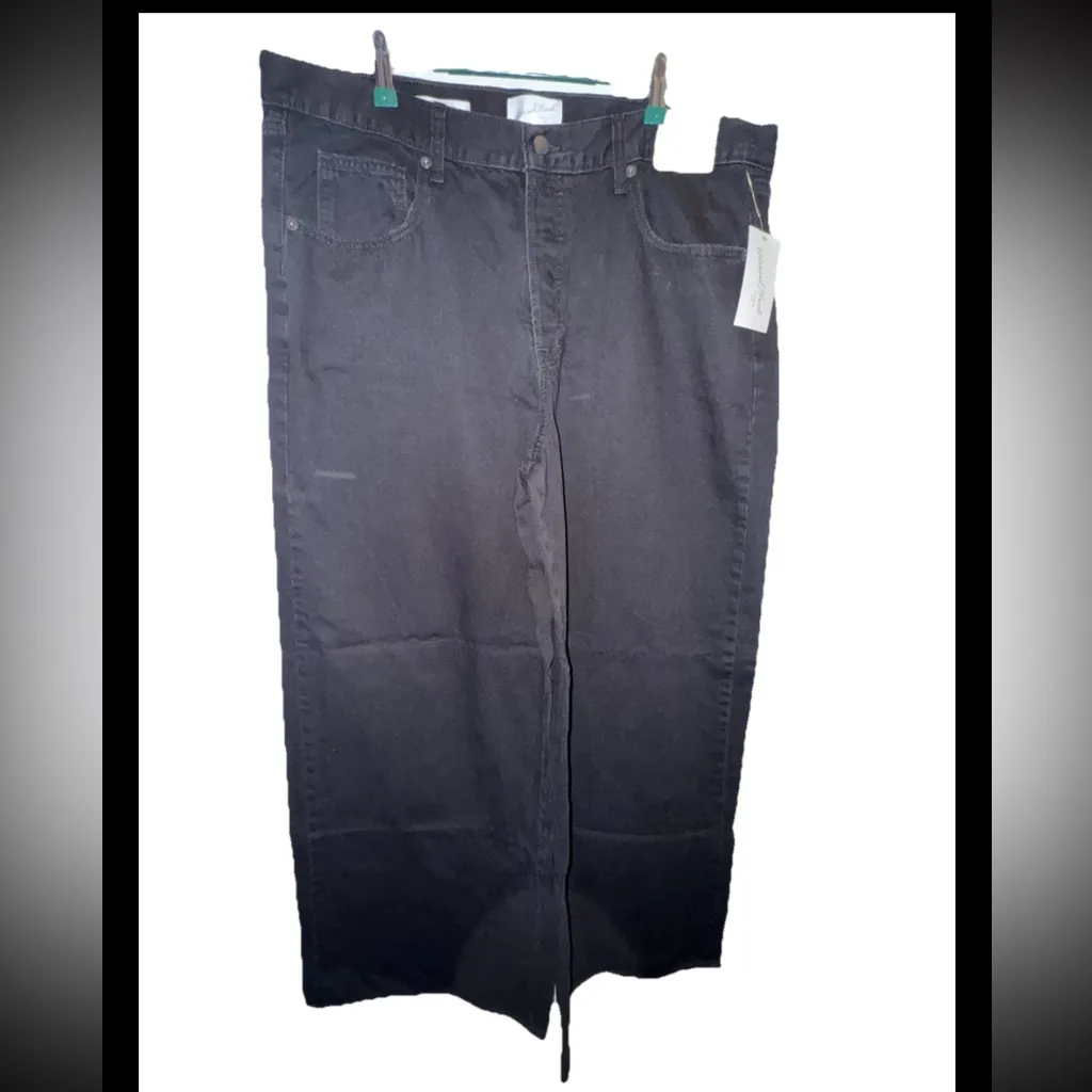 Size 16- Women’s Universal Threads Super Wide Leg Jeans/black - Image 3
