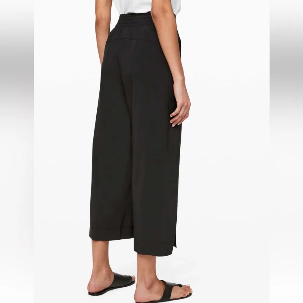 Lululemon Wanderer Culotte 6‎ Athleisure streetwear yoga workout minimalist - Image 2