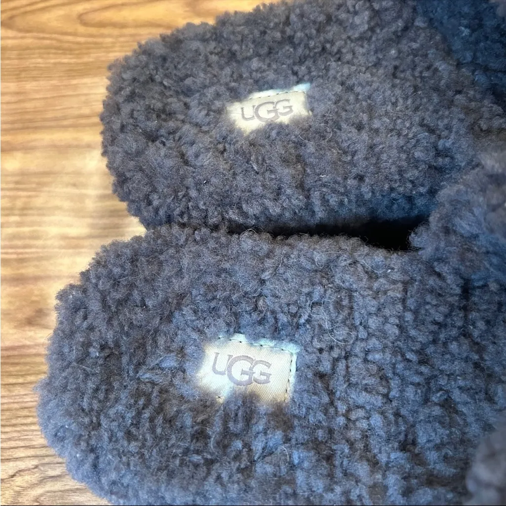 UGG Fluffita Sheepskin Platform Slides “Shade” Purple - Size 7 - Image 9