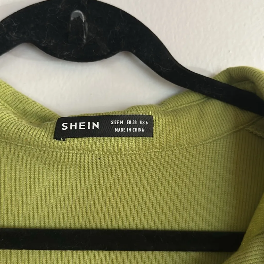 MOVING SALE - Green ruched collared button up dress - Image 10