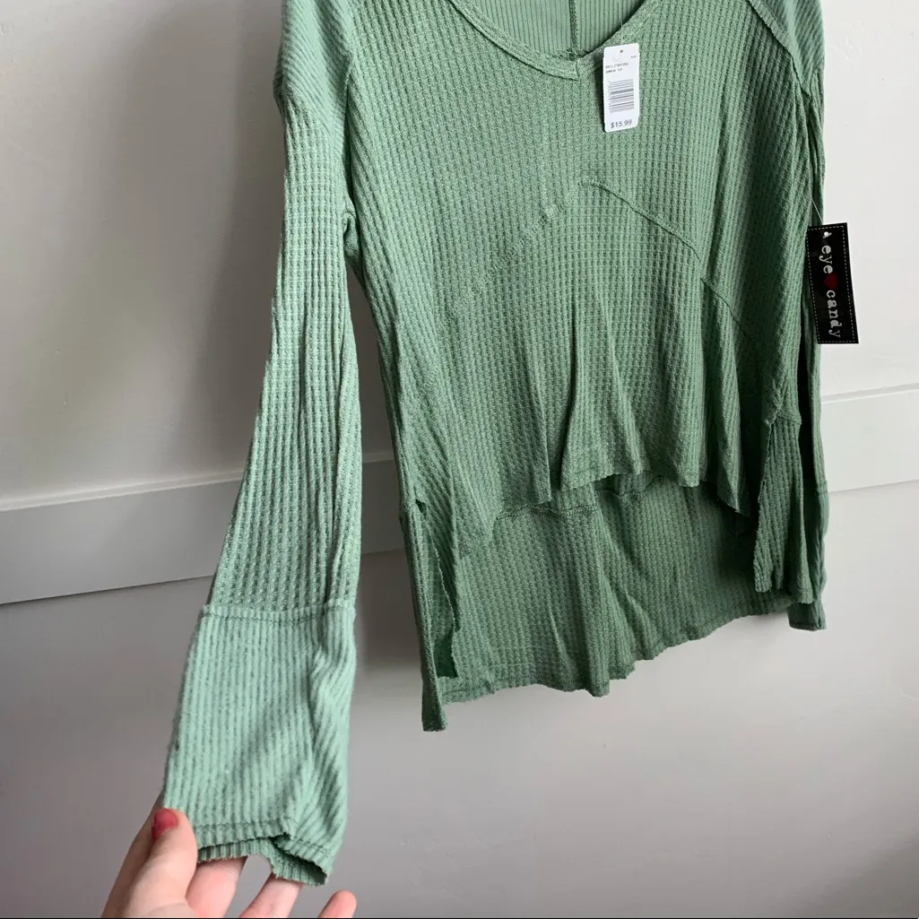 NWT EYE CANDY Green Thermal V-Neck Long Sleeve Shirt - Image 3