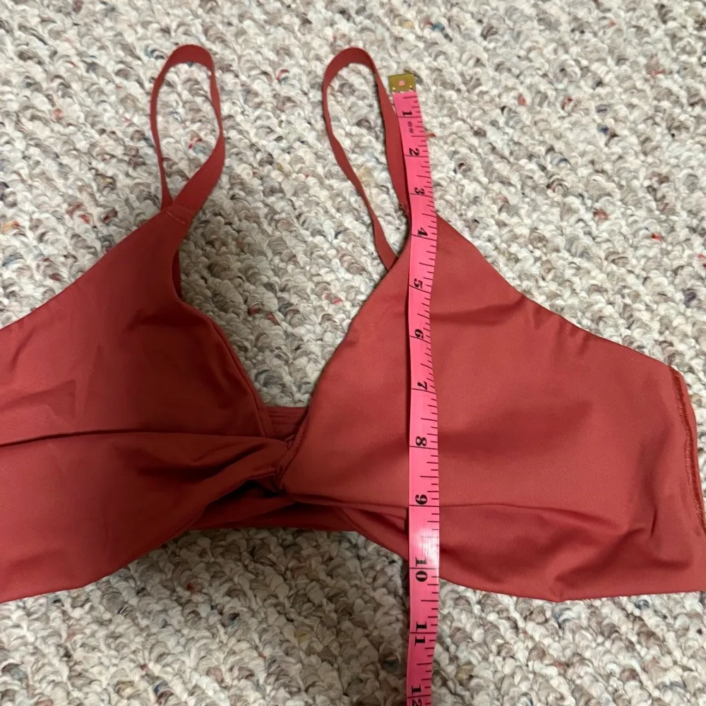 Gymshark Elevate Twist Front Bralette in Rust Red OrangeSize Large - Image 5