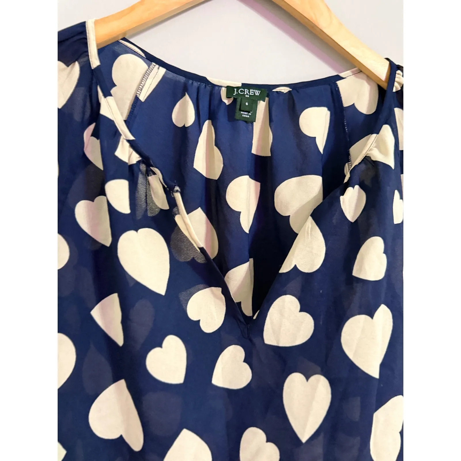 J. Crew Navy Blue Cream Heart Print Long Sleeve V Neck Chiffon Blouse Top Size S - Image 2