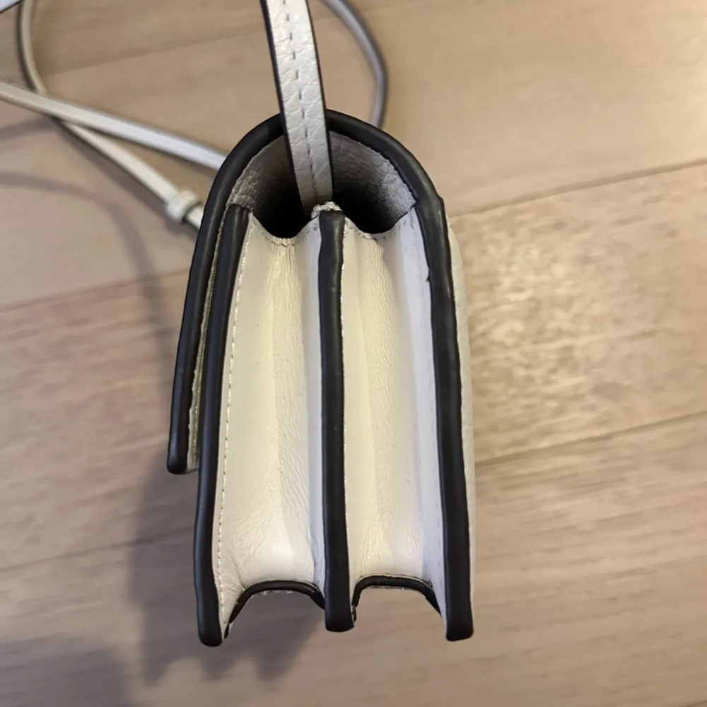 NWOT SOLD OUT  Miller Mini Leather Wallet Crossbody Bag - Image 6