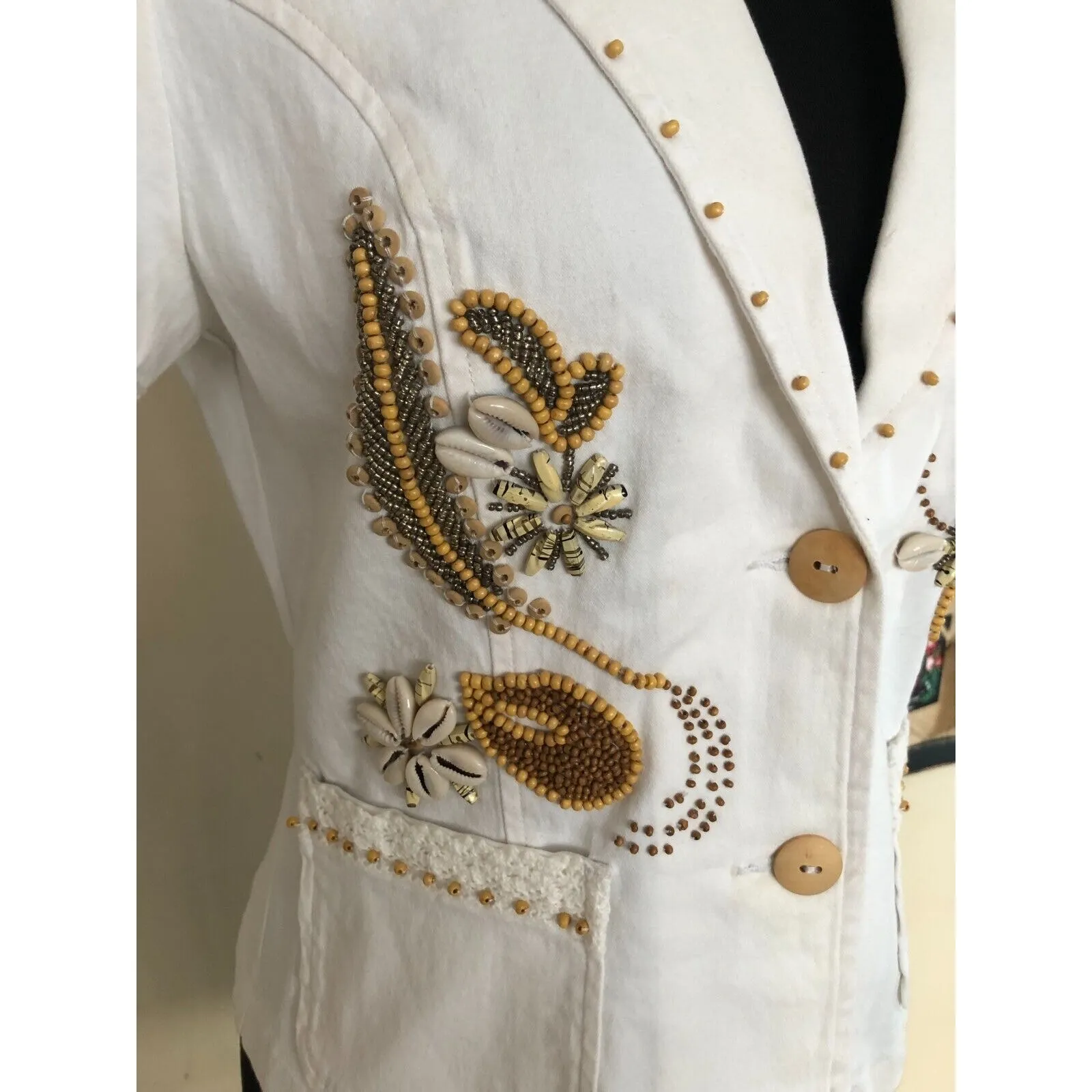 Cache White Denim Top Jacket Beads Sea Shells Embellished $138 NWT Front Button - Image 3