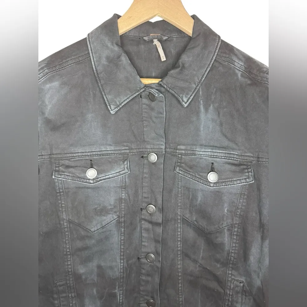 Free People Oversized Tie Dye Denim Jacket Size M - Image 2