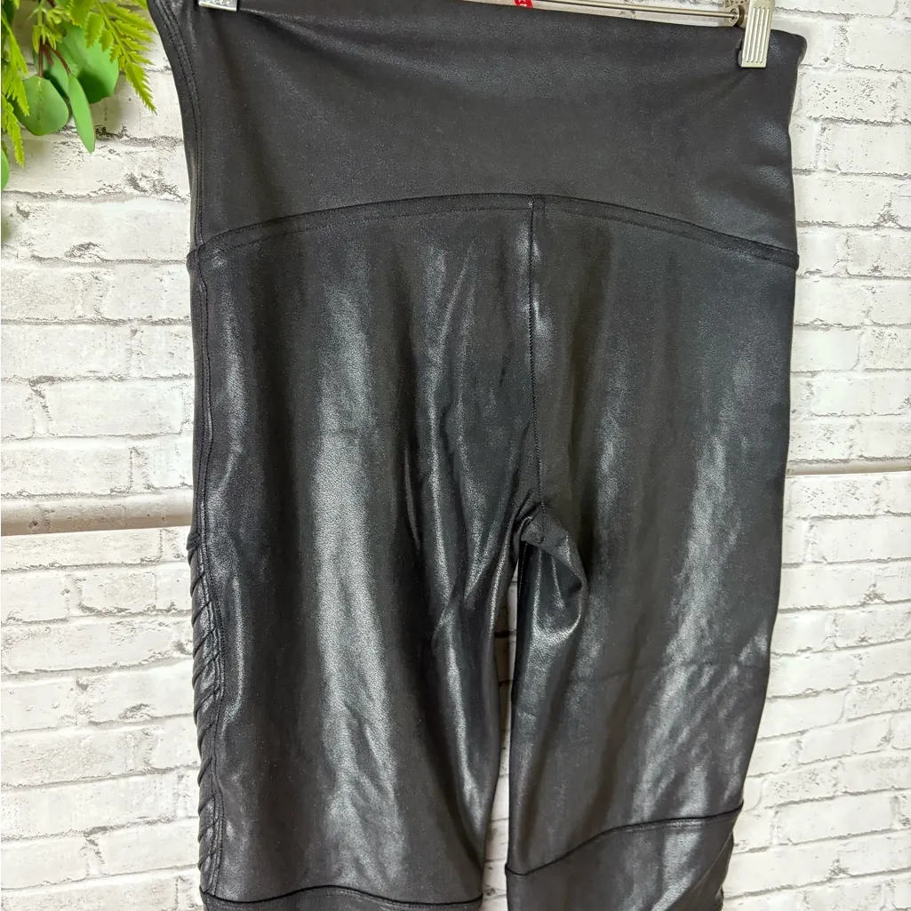 SPANX Black Faux Leather Moto Textured Leggings - Image 5
