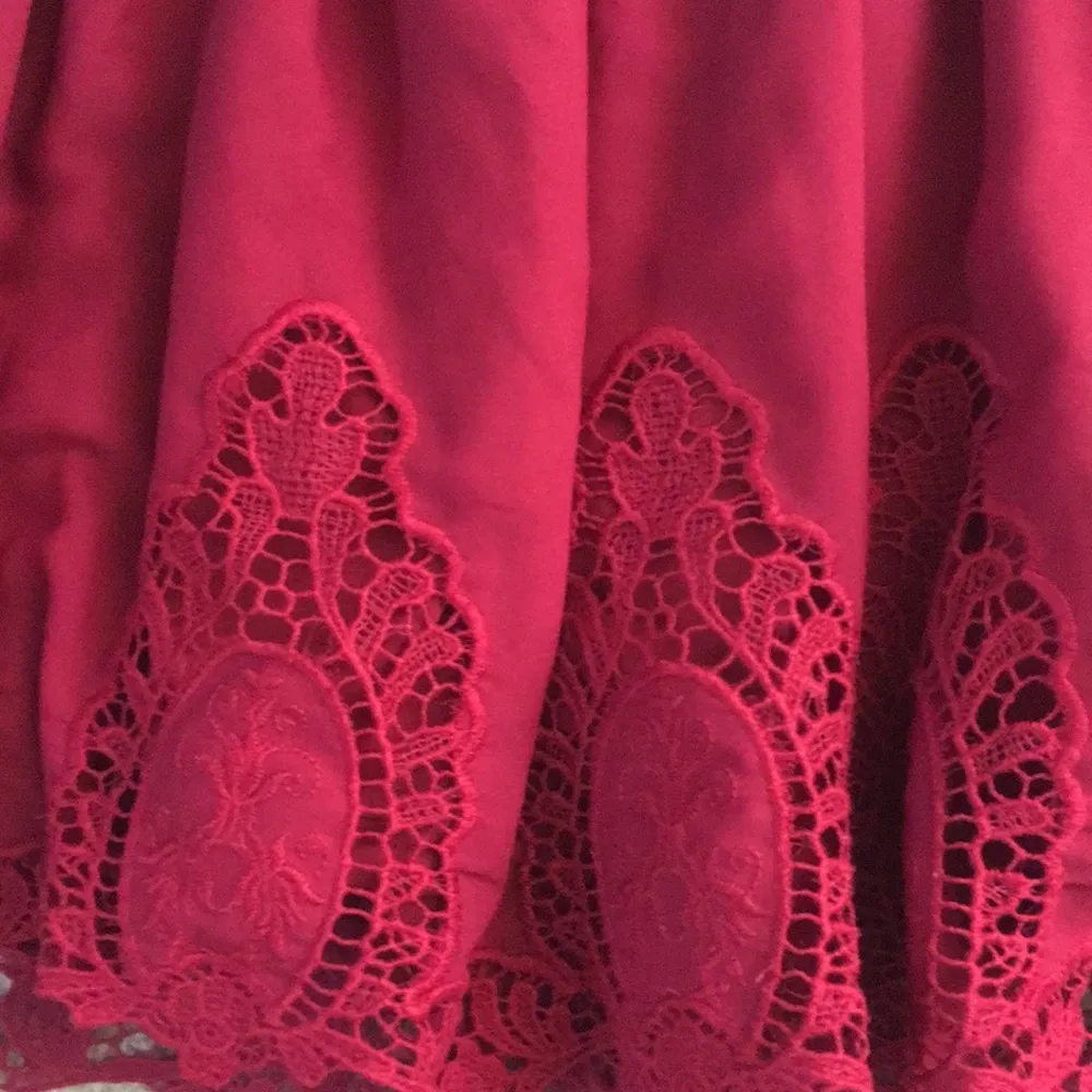 Tobi Red Lace Hem Mini Skirt Size Small - Image 2