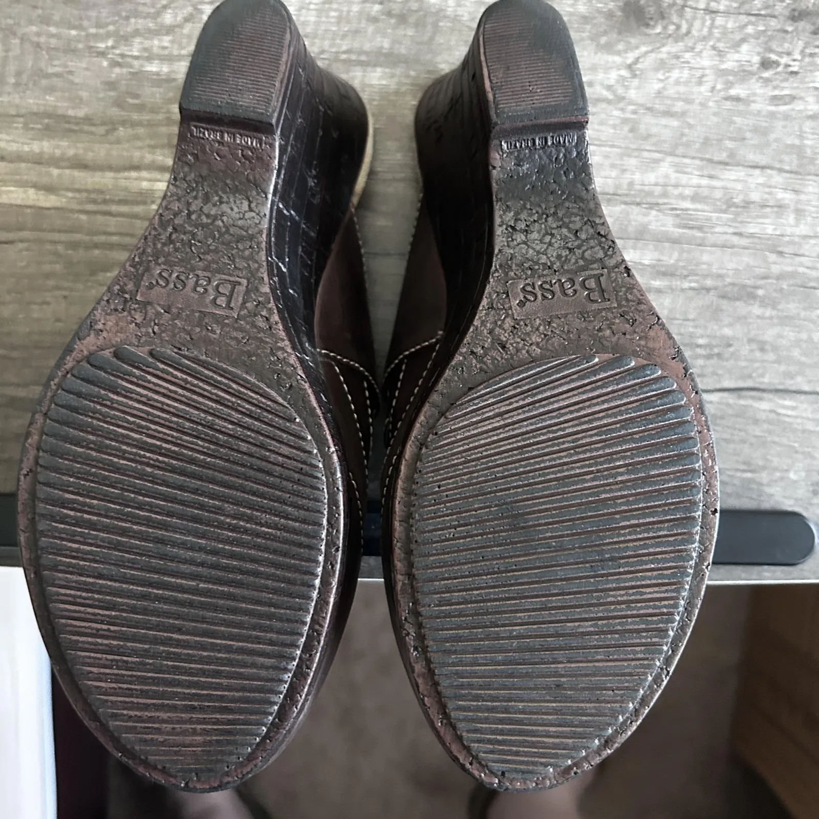 Bass Patsy‎ Shoes Womens Size 8.5 Brown Leather Studded Slip On Wedge Heel Clogs - Image 8