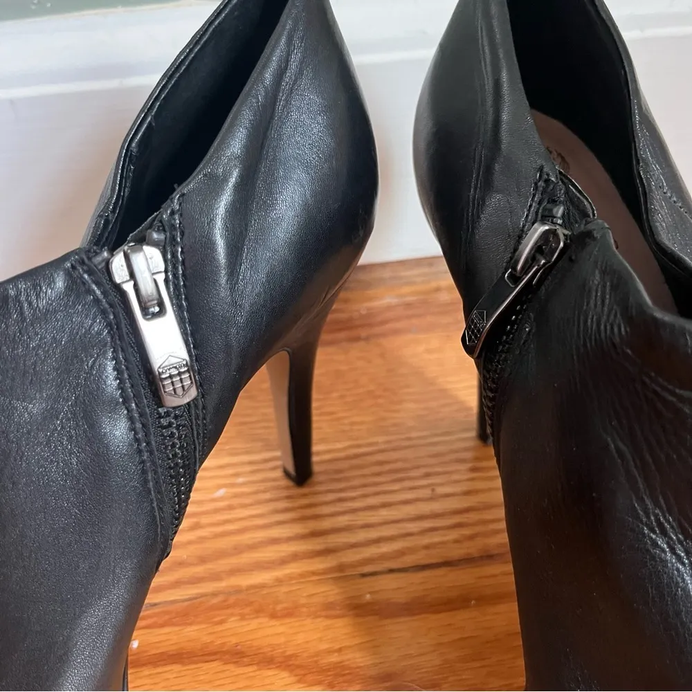 Vince Camuto Women's Elvin Platform Bootie Ankle Boot Black 9M 39 - Image 6